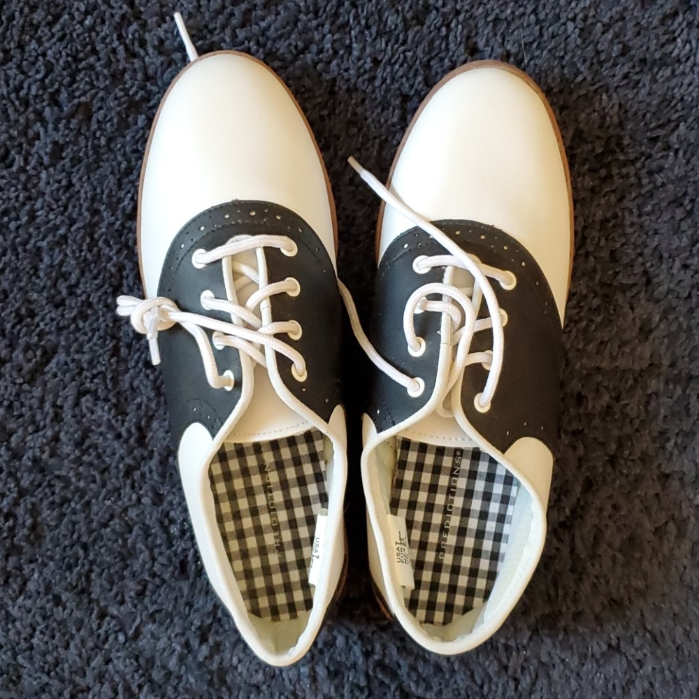 Saddle Oxford Shoe